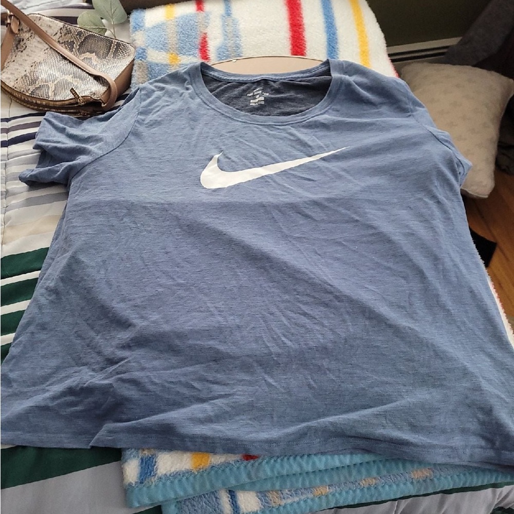 Nike T-shirt